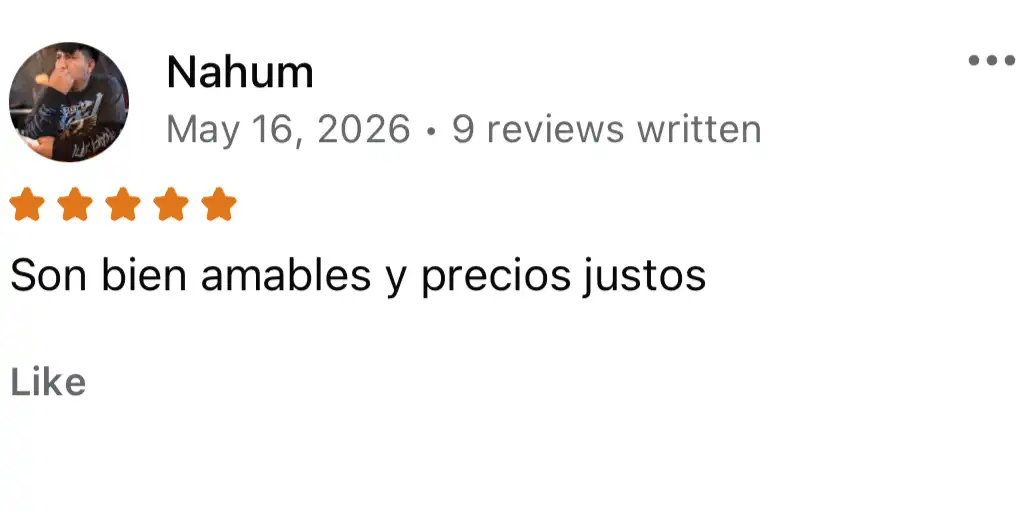 Captura de una reseña de un cliente en Facebook